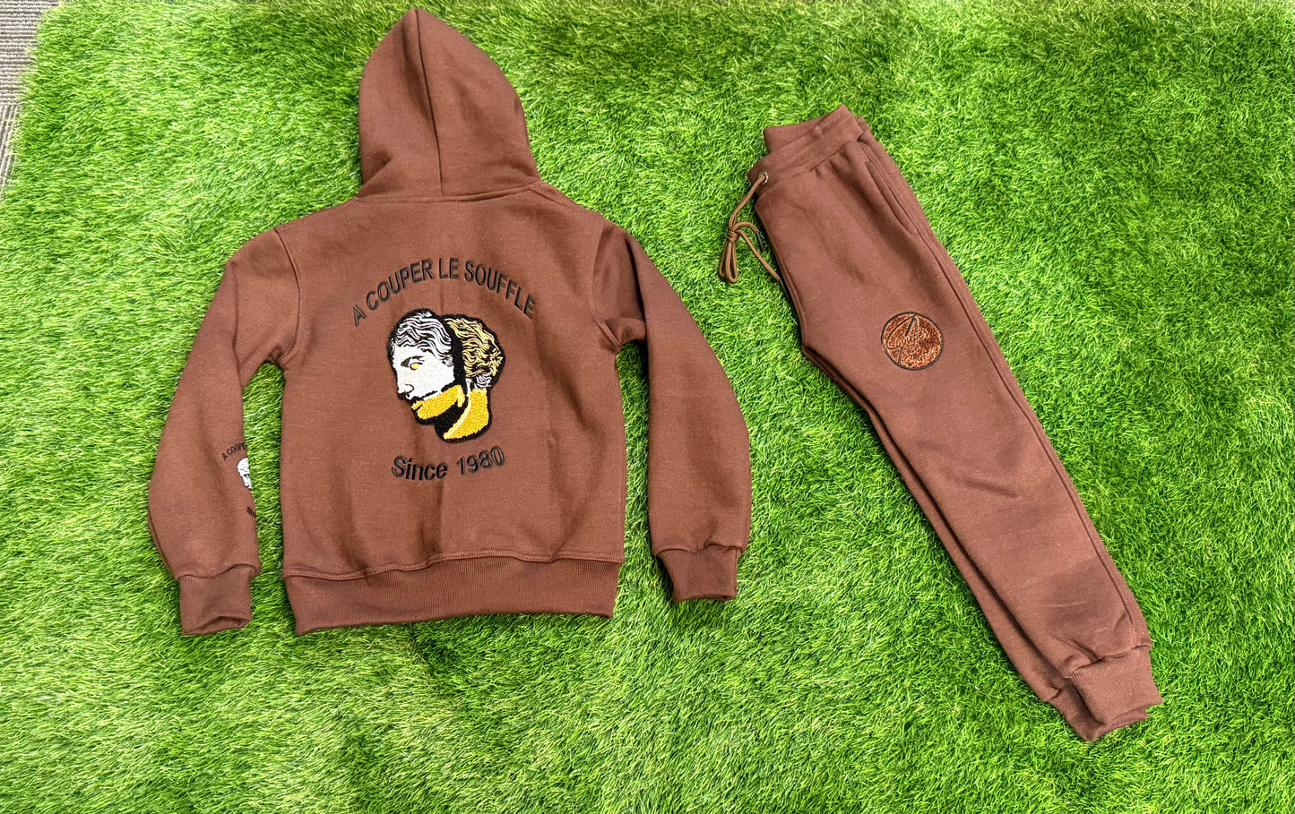 A Couper Le Souffle Brown Kids Sweatsuit Sets